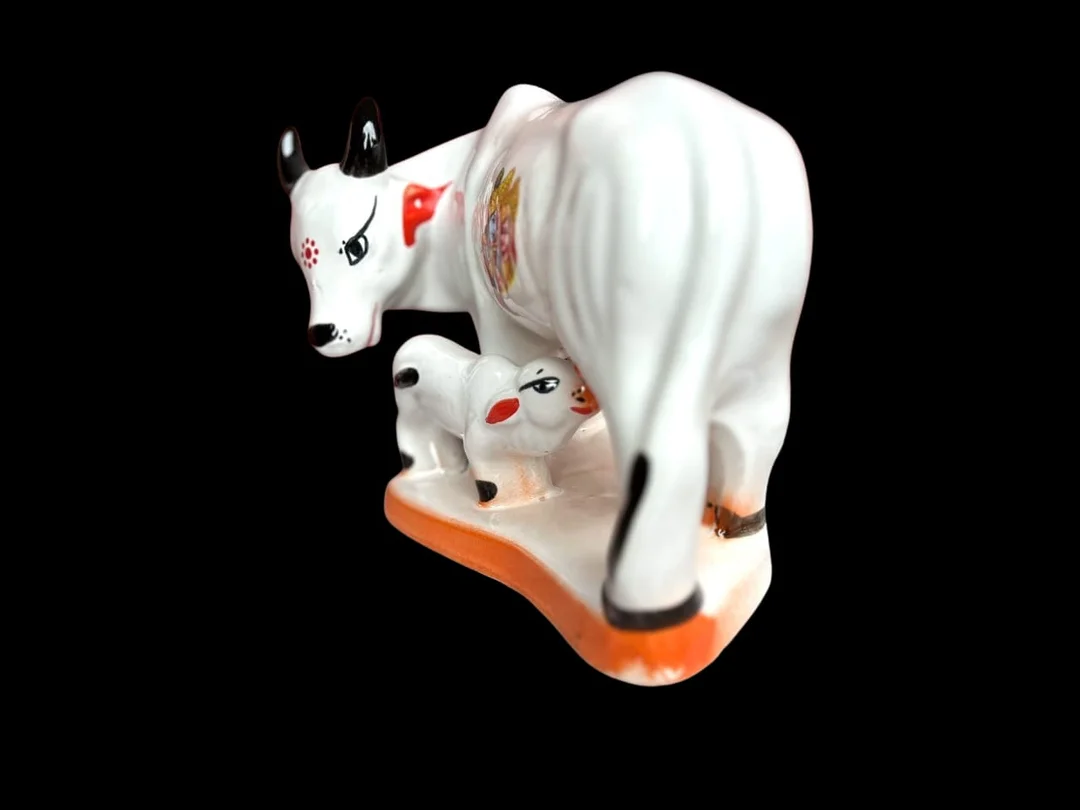 Cow with Calf Statue Idol for Home Office Decor Ceramic Handcrafted Cow Calf Figurine Vastu Pooja Good Luck Spiritual Gift Sacred Cattle Sculpture image 3