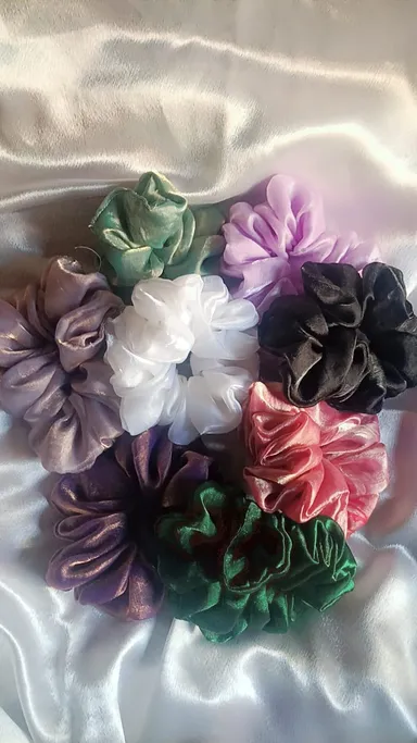 Premium Satin Hair Scrunchies Pack of 8 for Women Girls – Soft Elastic Multi-Colour Hair Ties for Ponytails Buns Everyday Styling & Gentle Hair Care thumbnail 0