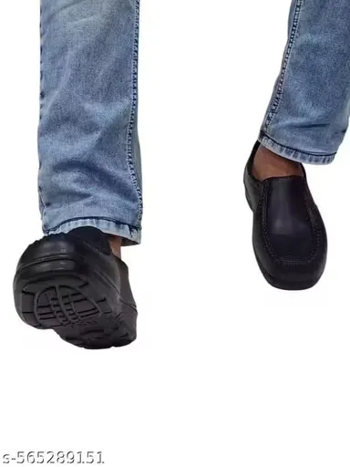 Men’s Waterproof Casual Slip-On Shoes – Black (Rubber/Plastic) Size 6 thumbnail 2