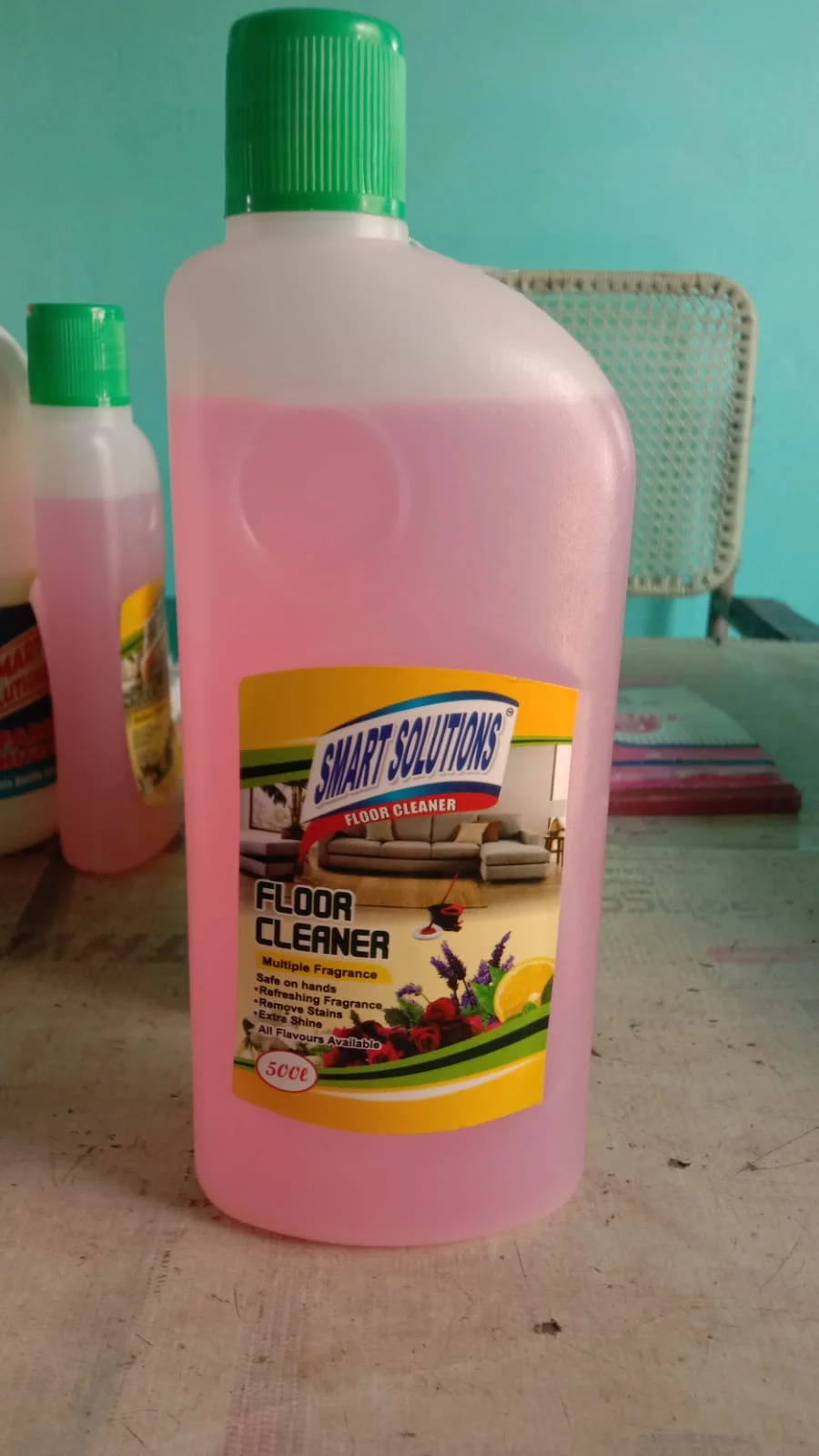 Smart Solutions Multi-Purpose Floor Cleaner Liquid 250ml | High-Gloss Surface Shiner & Stain Remover with Refreshing Multi-Fragrance Botanical Extracts image 1