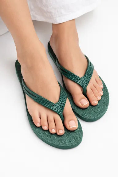 Women Green Rubber Flip Flops Slippers – Floral Pattern Anti Slip EVA Beach Thong Sandals Lightweight Casual Summer Bathroom Daily Wear Slippers for Women Women Green Rubber Flip Flops Slippers – Floral Pattern Anti Slip EVA Beach Thong Sandals Lightw thumbnail 1