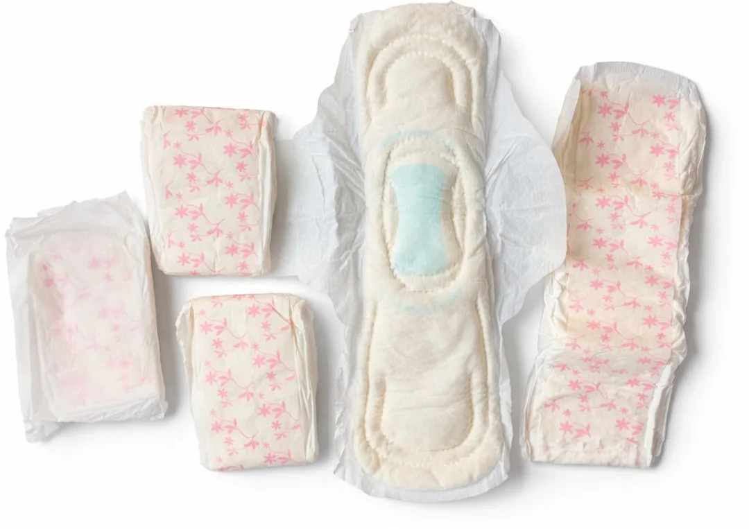 Ur Choice Maxi XXL Sanitary Pads 50 Pack Extra Long With Wings High Absorbency Anti Bacterial Soft Cotton Feel Day Night Protection Gel Technology image 2