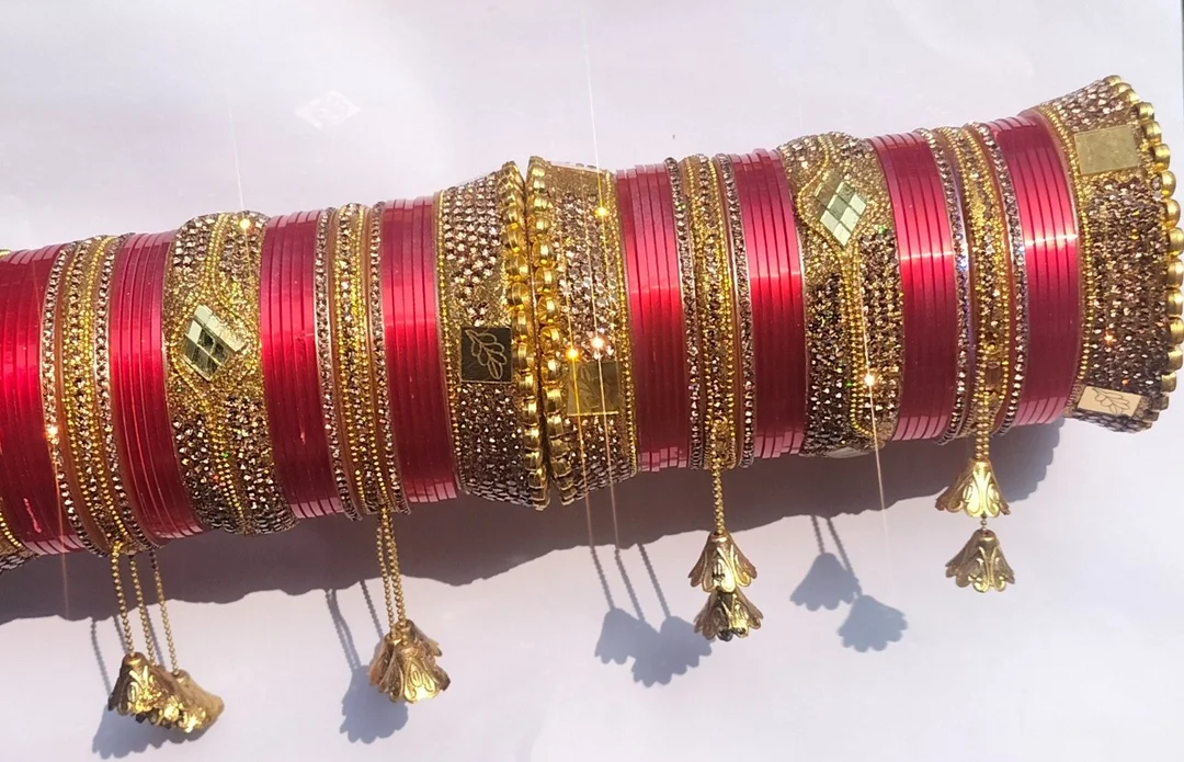 Traditional Indian Bridal Red Chura Bangle Set with Gold Stone Studded Bangles Mirror Work Kalire Latkan Wedding Punjabi Bridal Chooda Set for Women image 1