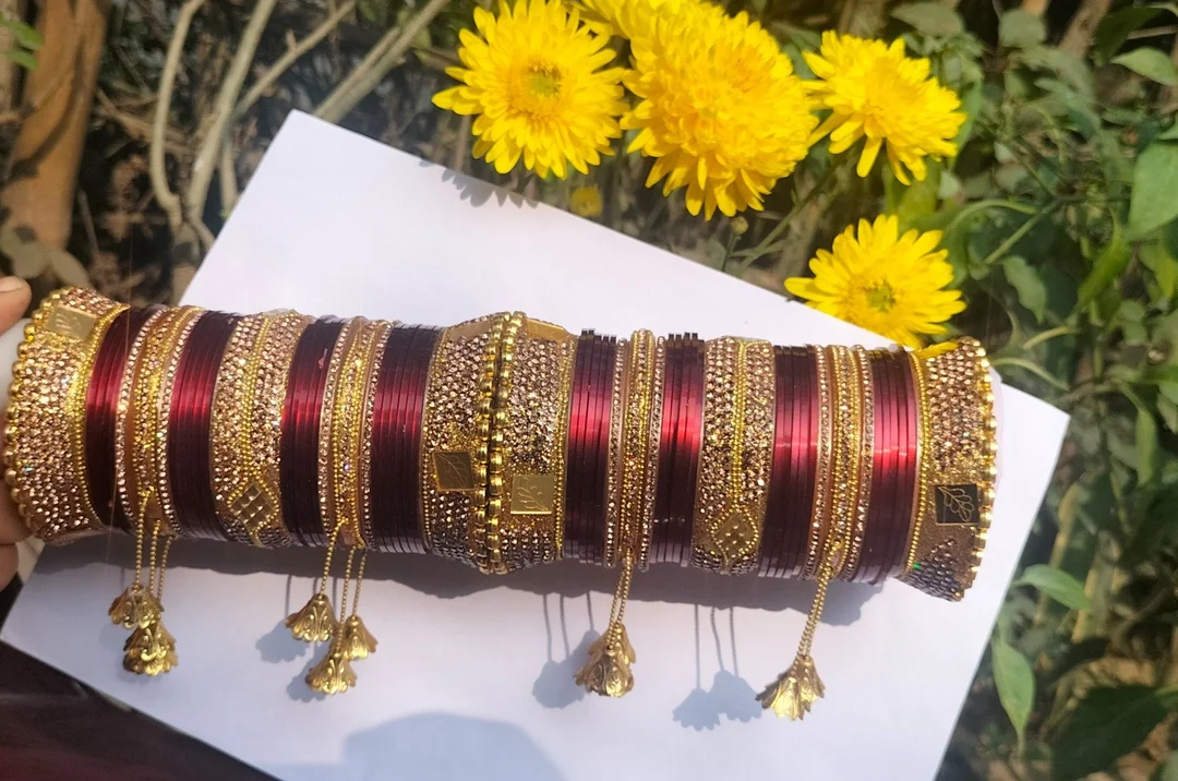 Bridal Red Gold Plated Chooda Bangle Set for Women Traditional Wedding Chura Bangles with Stone Work Latkan Design Punjabi Bridal Jewellery Set image 3