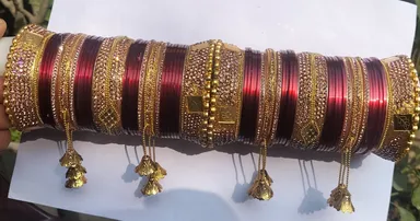 Bridal Red Gold Plated Chooda Bangle Set for Women Traditional Wedding Chura Bangles with Stone Work Latkan Design Punjabi Bridal Jewellery Set thumbnail 3