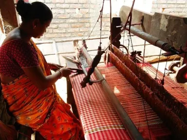 Assam Admiration Handwoven Bamboo Multipurpose Serving Tray Basket Natural Cane Rattan Handmade Storage Fruit Bread Tea Snack Decorative Table Organizer Eco Friendly Handicraft thumbnail 2