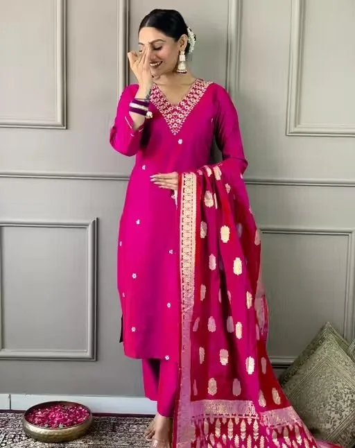 Pink Embroidered Women Kurta Set with Dupatta Ethnic Straight Kurti Pant Suit Festive Wear Office Wear Cotton Blend Traditional Indian Salwar Suit for Women Pink Embroidered Women Kurta Set with Dupatta Ethnic Straight Kurti Pant Suit Festive Wear Office image 2