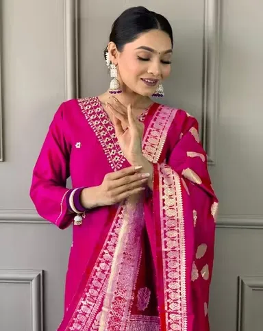 Pink Embroidered Women Kurta Set with Dupatta Ethnic Straight Kurti Pant Suit Festive Wear Office Wear Cotton Blend Traditional Indian Salwar Suit for Women Pink Embroidered Women Kurta Set with Dupatta Ethnic Straight Kurti Pant Suit Festive Wear Office  thumbnail 3