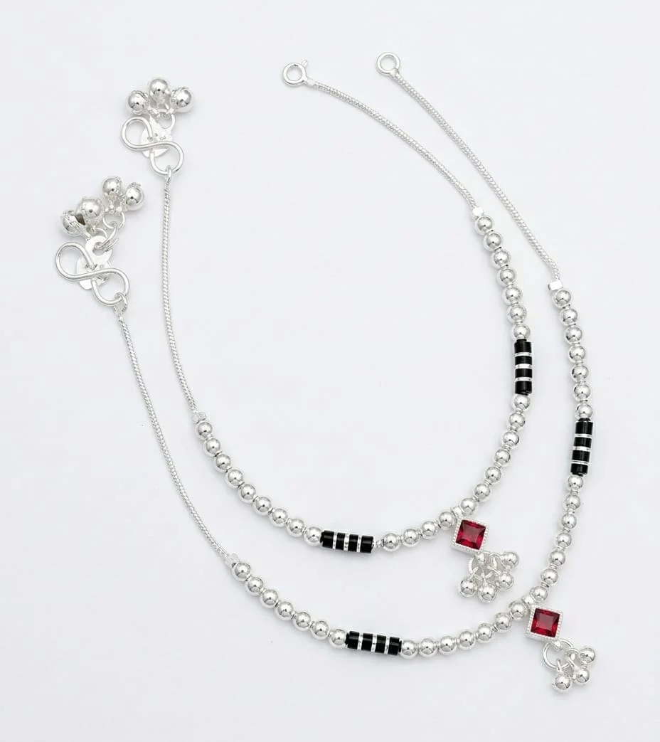 Vardaan Crystalx Women's Anklet, Silver with Red stone. Elegant pair of Anklets is designed for Women's and Girls, Pack of 2. High-fashion aesthetic. Perfect for both festive occasions and everyday luxury, image 4