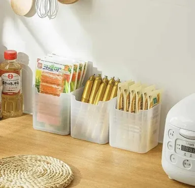 DEECKICH Plastic Fridge Storage Containers Set 1100 ml Pack of 6 Airtight Food Storage Boxes BPA Free Kitchen Organiser White Refrigerator Storage Containers thumbnail 3
