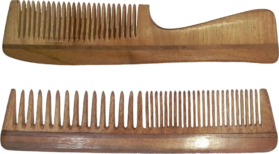 Ginni Marketing Combo of 2 Neem Wood Combs 7.5 Inch | Regular Handle & Regular Detangler, Anti-Bacterial, Chemical-Free, Gentle Hair Grooming for All Hair Types image 2