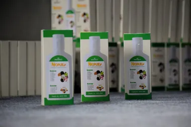 Honey 100% Herbal Treatment Shampoo for Hair Fall Control and Damage Repair Natural Ayurvedic Hair Cleanser with Honey Extracts for Dry Frizzy Hair Dandruff Free Scalp Nourishing Daily Use Shampoo India thumbnail 5