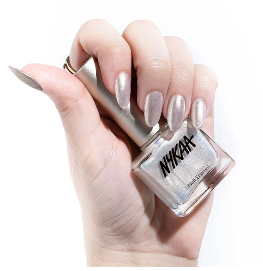 Nykaa Glitter Nail Enamel Super LIT 459 Sparkling Long Lasting Chip Resistant Glossy Glitter Nail Polish Quick Dry High Shine Party Wear Nail Colour for Women India image 3