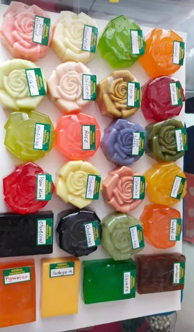 Customized Handmade Soap Natural Herbal Personalized Bathing Bar Custom Printed Soap for Gifting Wedding Return Gift Corporate Branding Skin Friendly Soap India thumbnail 0