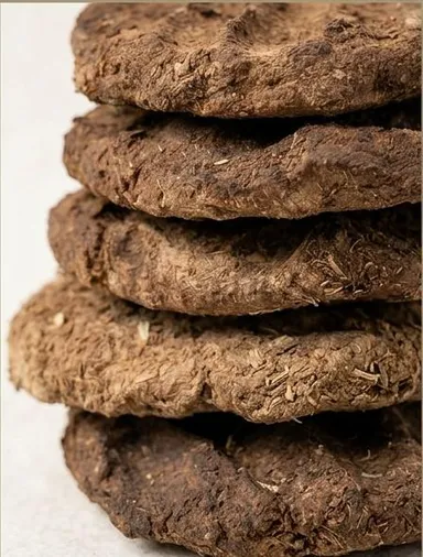 100% Pure Organic Cow Dung Cakes for Plants Home Gardening Natural Fertilizer Manure Pack of 10 Sun Dried Chemical Free Nutrient Rich Compost for Indoor Outdoor Plants Pooja Fuel Use thumbnail 2