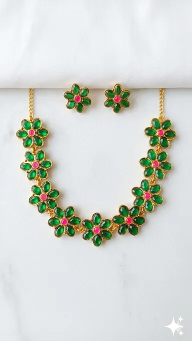 Natural Green Stone Chip Necklace Handmade Crystal Beaded Healing Fashion Jewellery for Women Girls Boho Style Daily Wear Party Wear Gift thumbnail 2