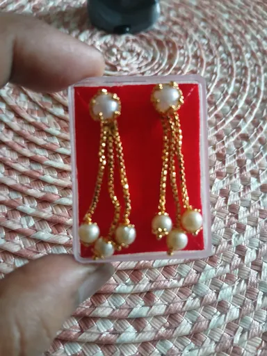 Women’s Gold Plated Pearl Tassel Drop Earrings   Elegant Long Chain Dangler Earrings for Wedding Party Festive Traditional Ethnic Jewellery Gift for Girls & Women thumbnail 2