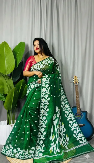 DHAKAI JAMDANI. Women's Rich Soft Cotton Dhakai Jamdani Saree with Elegant Floral Border and Buti Work- GREEN 2 thumbnail 2