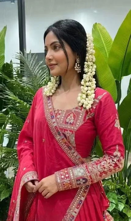 Designer Lehenga Choli for Women Wedding Wear Embroidered Party Wear Bridal Lehenga Choli Set with Dupatta Traditional Festive Ethnic Wear Ghagra Choli for Navratri Reception Engagement Functions Red Free Size image 2