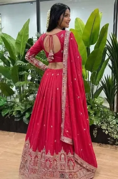 Designer Lehenga Choli for Women Wedding Wear Embroidered Party Wear Bridal Lehenga Choli Set with Dupatta Traditional Festive Ethnic Wear Ghagra Choli for Navratri Reception Engagement Functions Red Free Size thumbnail 2