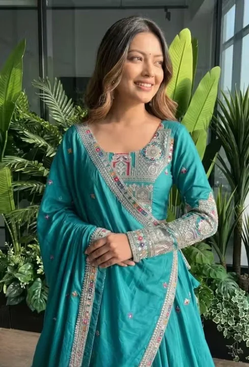 Designer Lehenga Choli for Women Wedding Wear Embroidered Party Wear Bridal Lehenga Choli Set with Dupatta Traditional Festive Ethnic Wear Ghagra Choli for Navratri Reception Engagement Functions Blue Free Size image 2