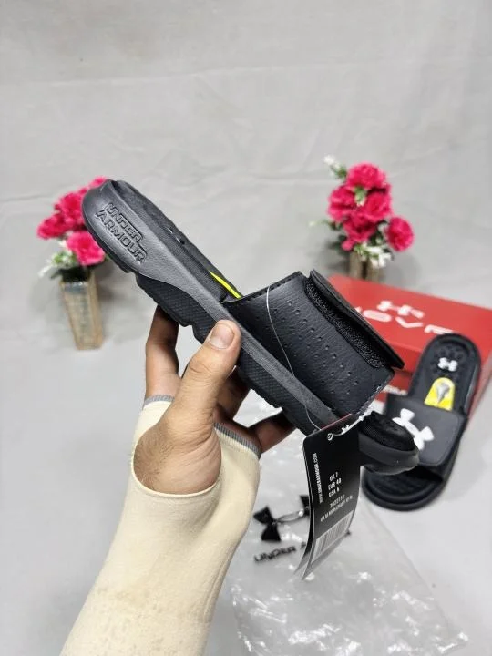 Under Armour Ignite Adjustable Strap Slides for Men & Women Black Comfortable EVA Cushion Slip-On Sports Slippers for Gym Walking Daily Wear Black 6 UK image 3