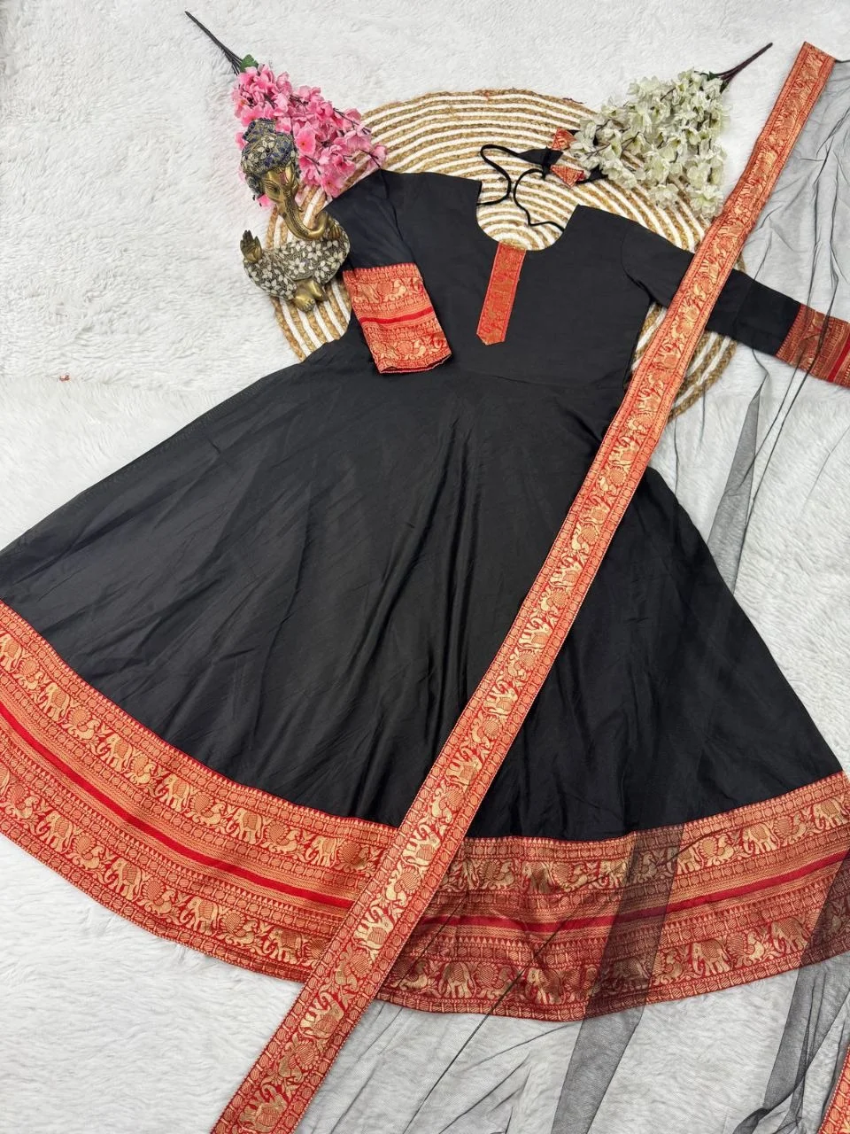 New Super Trendy Marathi Traditional Outfit for Women Ethnic Festive Party Wear Designer Cultural Fashion Dress Collection BLACK L image 2