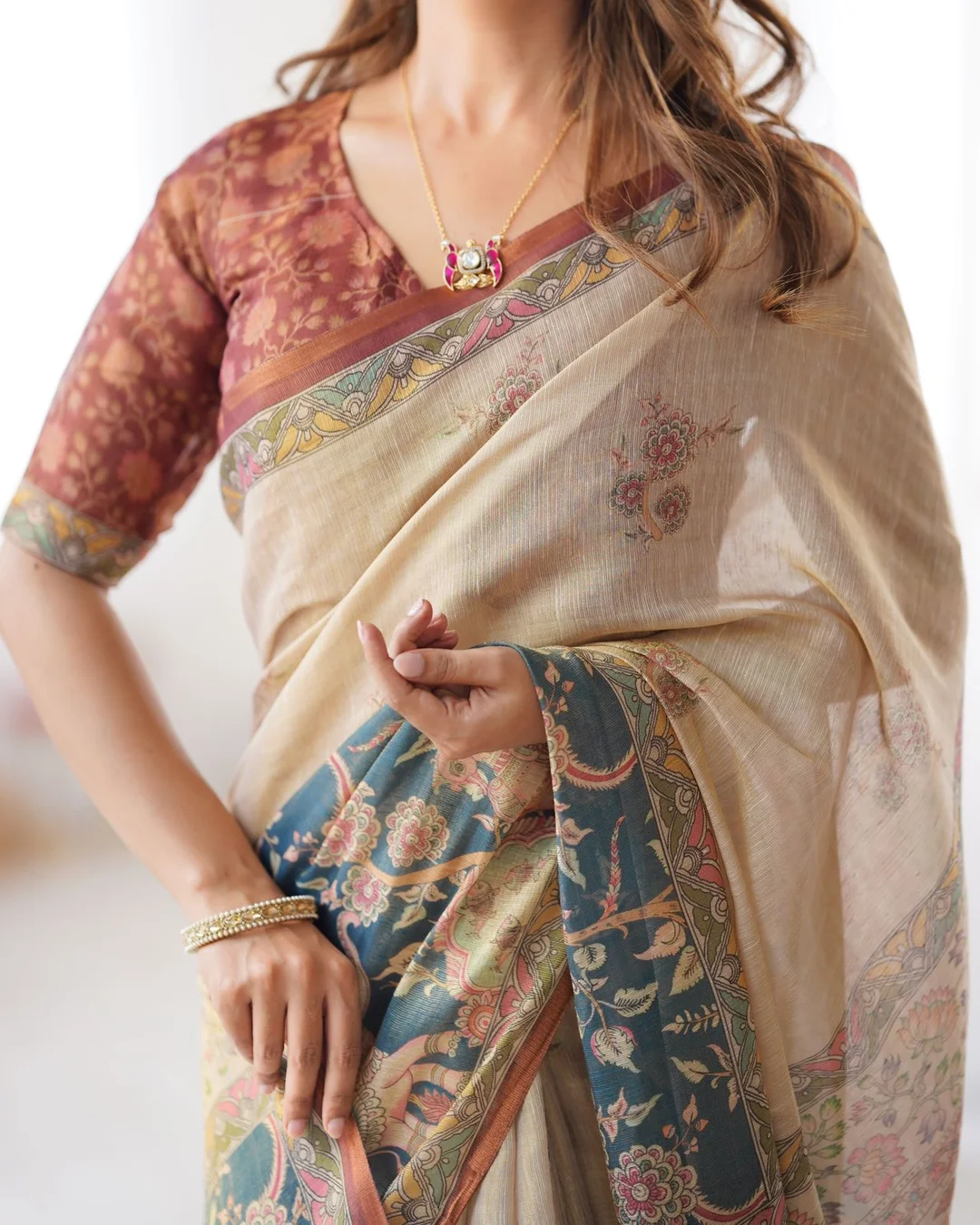 Pure Handloom Cotton Digital Printed Saree with Tassels and Attached Blouse for Women Soft Lightweight Traditional Ethnic Saree for Festive Office Casual Party Wear image 2