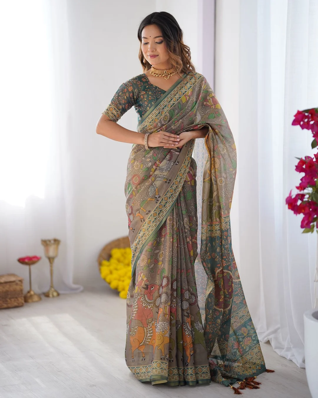 Elegant Grey Handloom Cotton Saree with Multicolor Floral Digital Print and Traditional Border Design for Women Festive Casual Ethnic Wear image 3