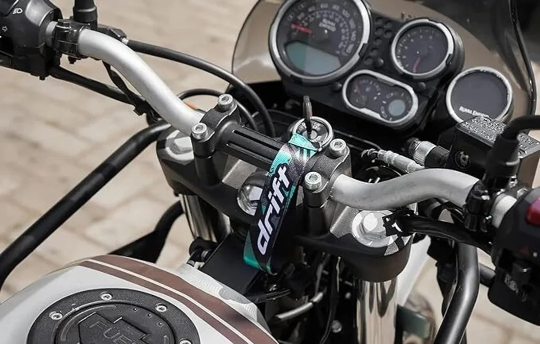 LaserTech Turn To Ride Drift Metal Key Chain for Bike Riders Car Enthusiasts Premium Engraved Keyring Motorcycle Rider Gift Keychain Black Metal Pendant image 3