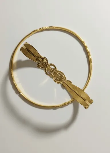traditional textured bangle pairs from Bhabyam Jewellery. Elegant ethnic bangles for weddings, festivals, and everyday traditional wear. Gold 2.6 thumbnail 3