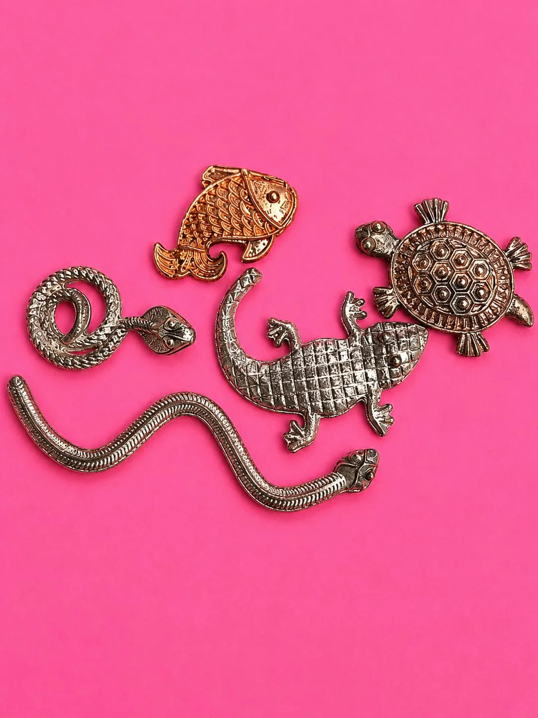 Artbiz Vastu & Feng Shui Metal Animal Symbol Set for Home and Office – Fish, Tortoise, Crocodile, Snake & Lizard Decorative Lucky Charm Showpieces for Wealth, Protection, Success & Positive Energy image 2