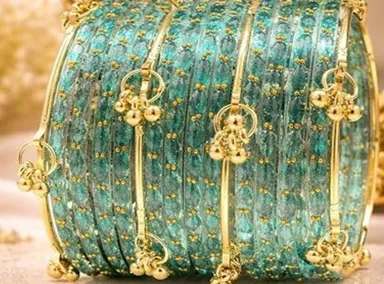Green Glitter Bridal Chooda Bangles Set for Women with Gold Tone Ghungroo Latkan Design, Punjabi Bridal Chura Wedding Jewellery Set for Bride, Shimmer Finish Ethnic Bangles for Marriage Engagement Festivals Green 2.8 thumbnail 1