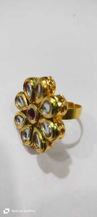 Traditional Ring with Kundan Stones, Floral Design, Color: Red, Green – Bridal and Wedding Jewelry thumbnail 4